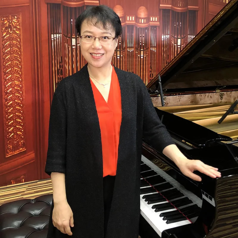 李昕中央音乐学院鼓浪屿钢琴学校校长、教授